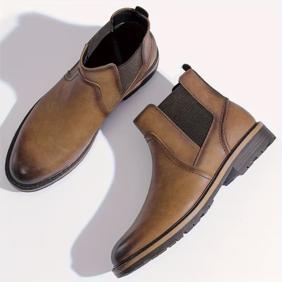 Men’s Tan Chelsea Boots – Contrast Sole