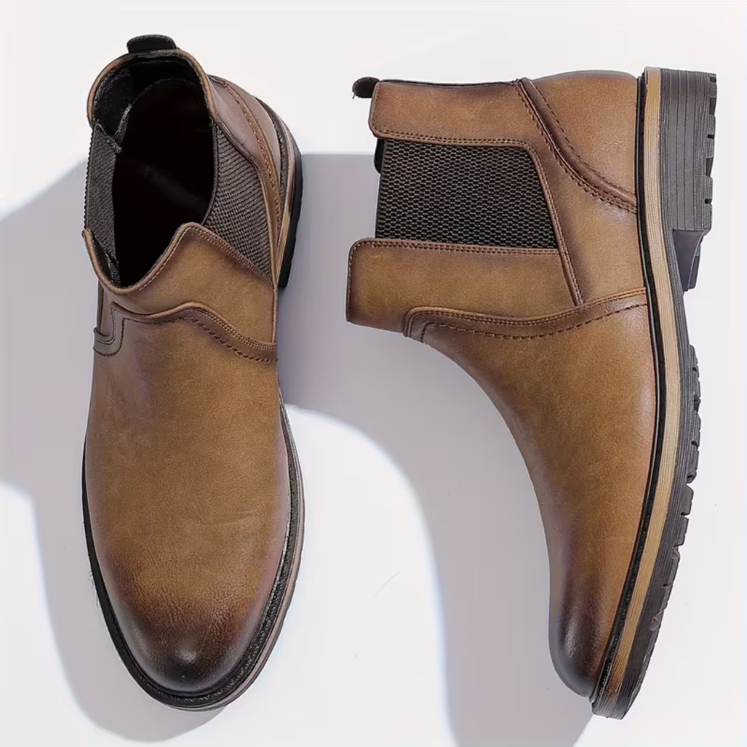 Men’s Tan Chelsea Boots – Contrast Sole