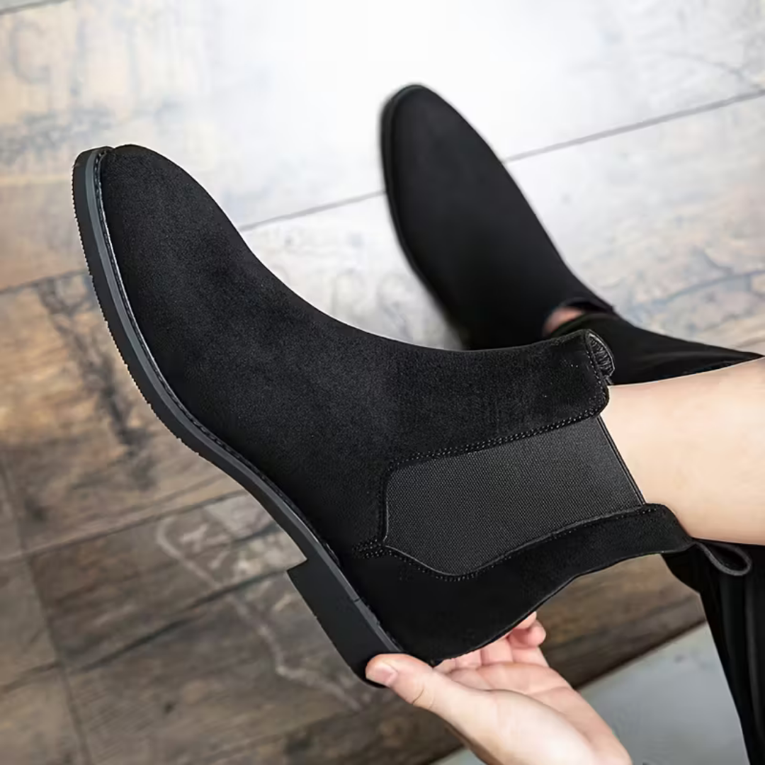 Men’s Black Chelsea Boots – Matte Finish